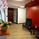 לינה וארוחת בוקר Porta Marina